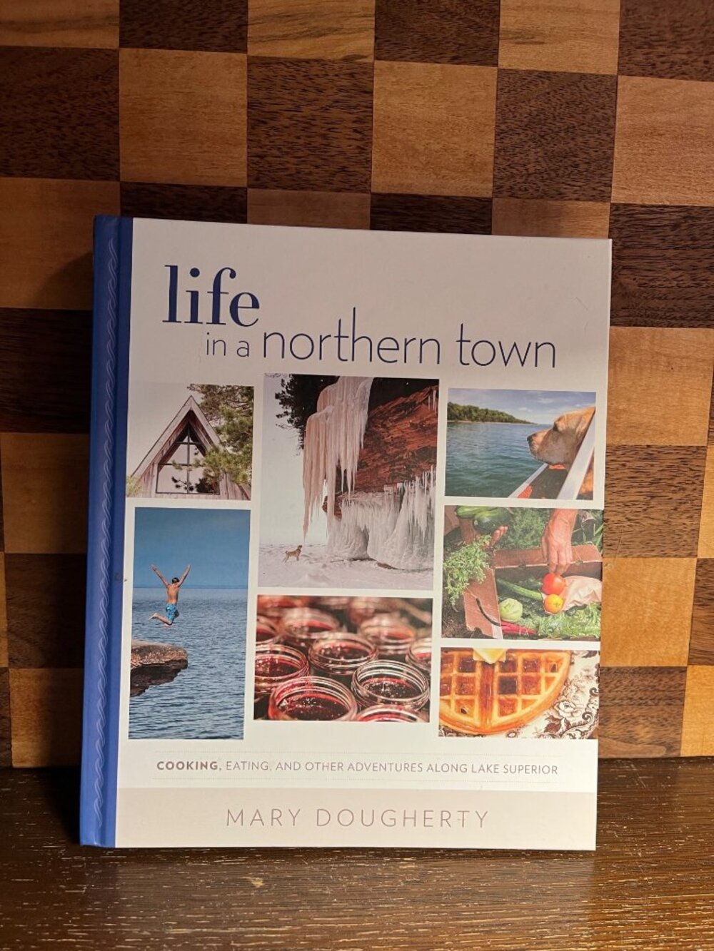 Life in a Northern Town Cookbook Author Signed A1034